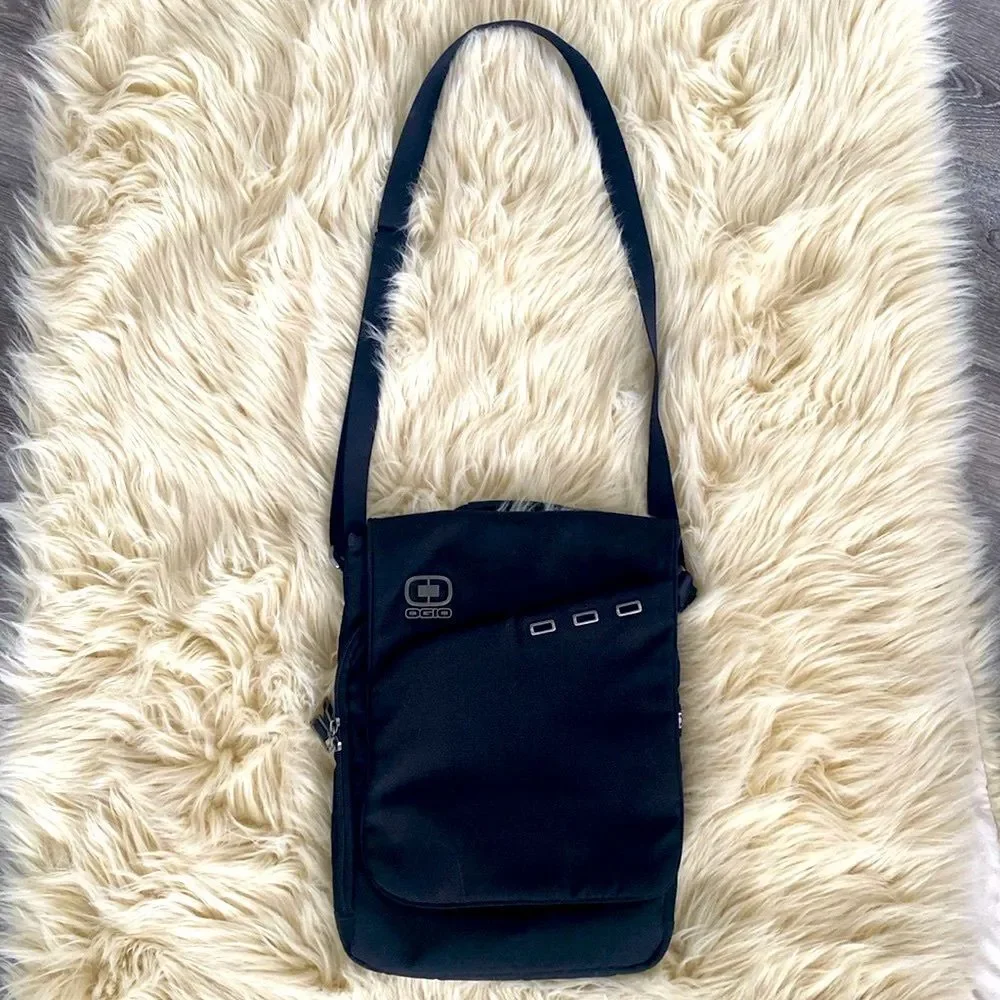 OGIO Nylon Laptop Black/Silver Cross Body Padded Bag Adjustable Strap Pockets